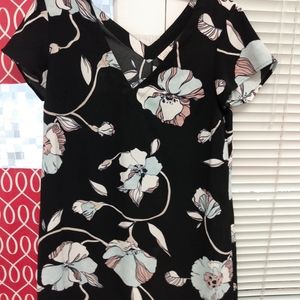 Dresses  flowers 🌼  size M and S
